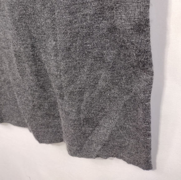 Ann Taylor 100% Wool Turtle Neck Sweater Women's L Gray Casual Comfy Minimalist - Picture 4 of 8